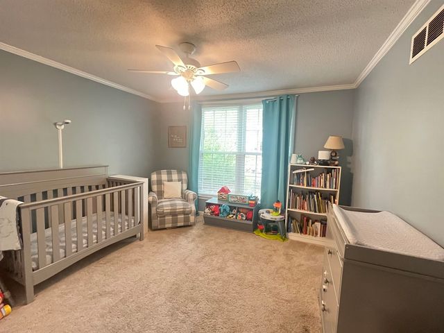 7630 BLACKBERRY FARM RD, Germantown, TN 38138