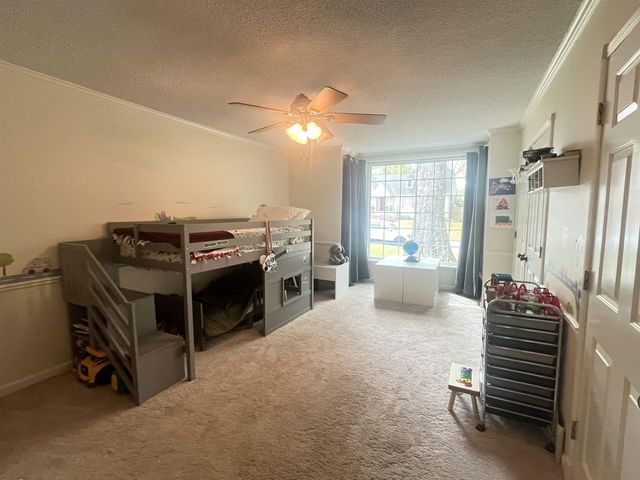 7630 BLACKBERRY FARM RD, Germantown, TN 38138