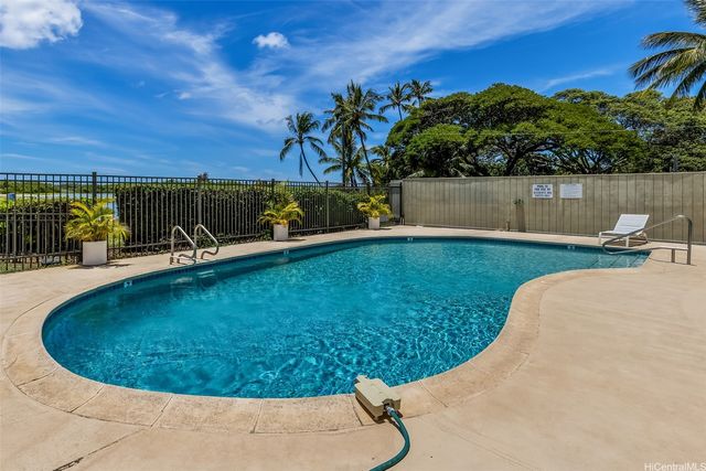 6109-A Summer Street 6109A, Honolulu, HI 96821