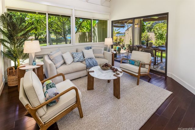 6109-A Summer Street 6109A, Honolulu, HI 96821