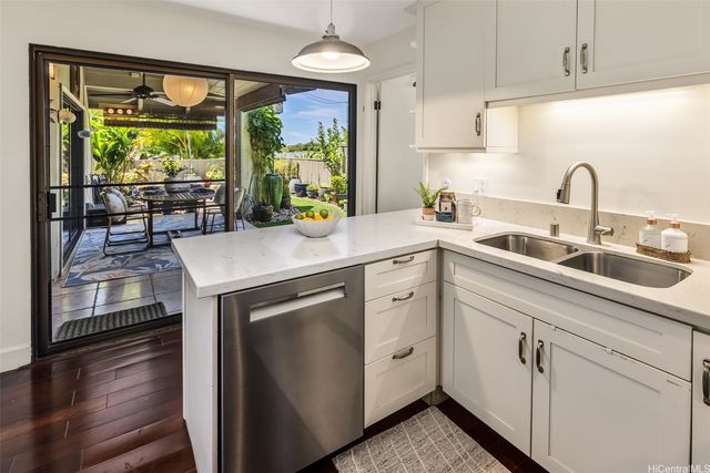 6109-A Summer Street 6109A, Honolulu, HI 96821