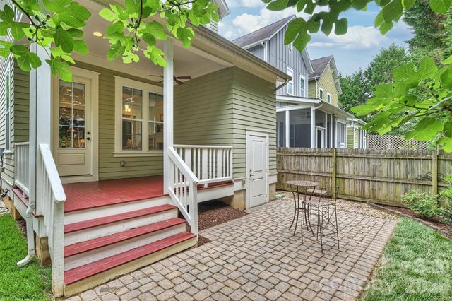 1435 Tippah Park Court, Charlotte, NC 28205