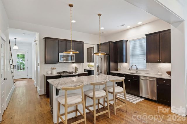 1435 Tippah Park Court, Charlotte, NC 28205