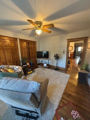 460 Burncoat B, Worcester, MA 01606