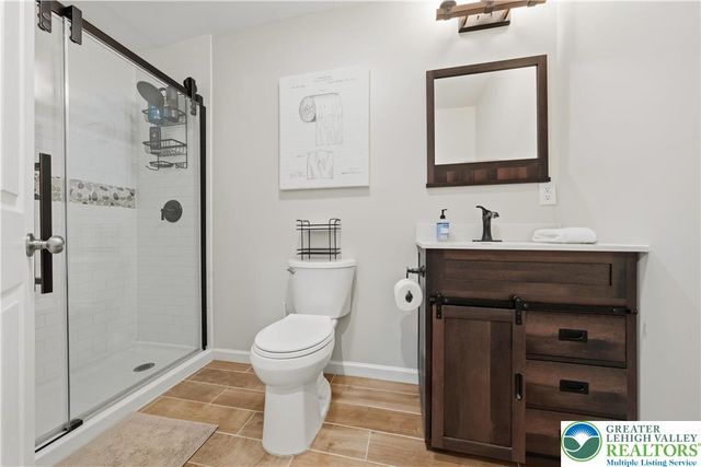 304 Cross Country Lane, Jackson Twp, PA 18372