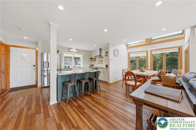 304 Cross Country Lane, Jackson Twp, PA 18372