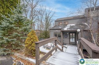 304 Cross Country Lane, Jackson Twp, PA 18372