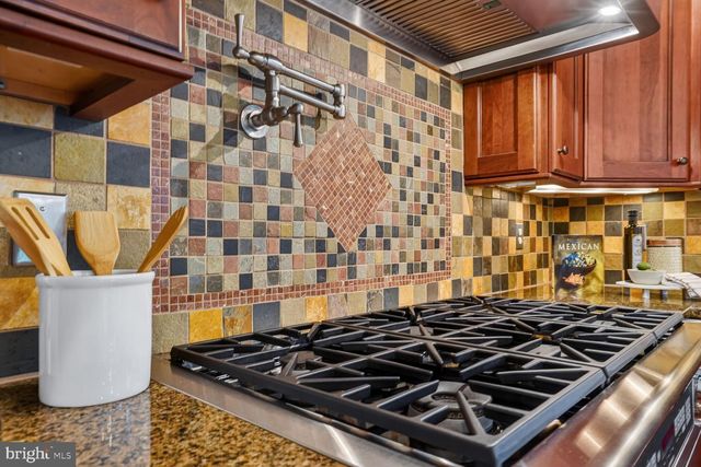 7007 DEVEREUX CIRCLE DR, Alexandria, VA 22315