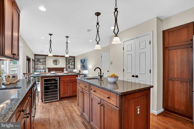 7007 DEVEREUX CIRCLE DR, Alexandria, VA 22315