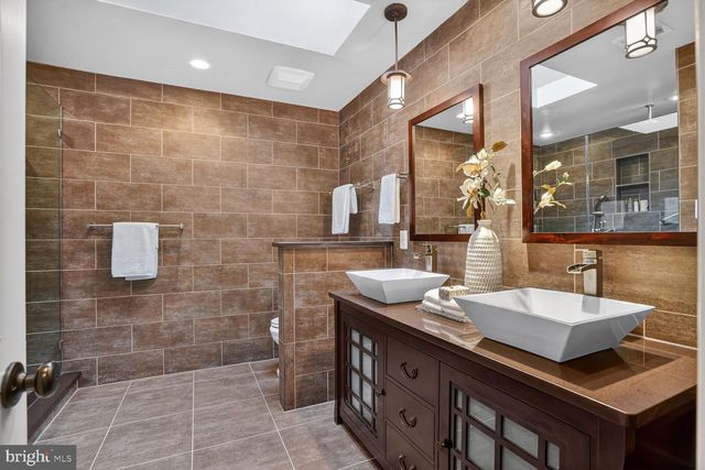 7007 DEVEREUX CIRCLE DR, Alexandria, VA 22315