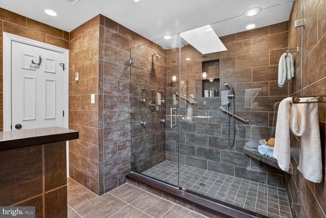 7007 DEVEREUX CIRCLE DR, Alexandria, VA 22315
