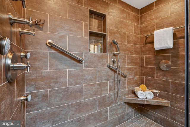 7007 DEVEREUX CIRCLE DR, Alexandria, VA 22315