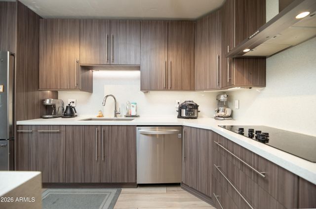 2323 N CENTRAL Avenue 903, Phoenix, AZ 85004