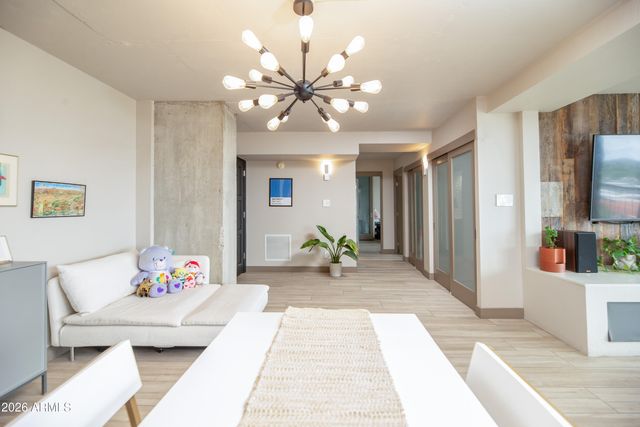 2323 N CENTRAL Avenue 903, Phoenix, AZ 85004