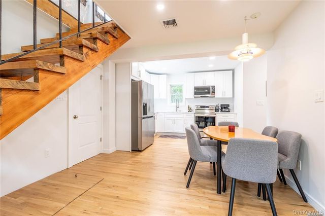 30 Vail Avenue, East Quogue, NY 11942