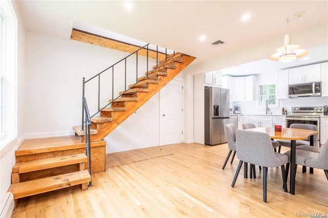 30 Vail Avenue, East Quogue, NY 11942