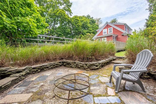 30 Vail Avenue, East Quogue, NY 11942