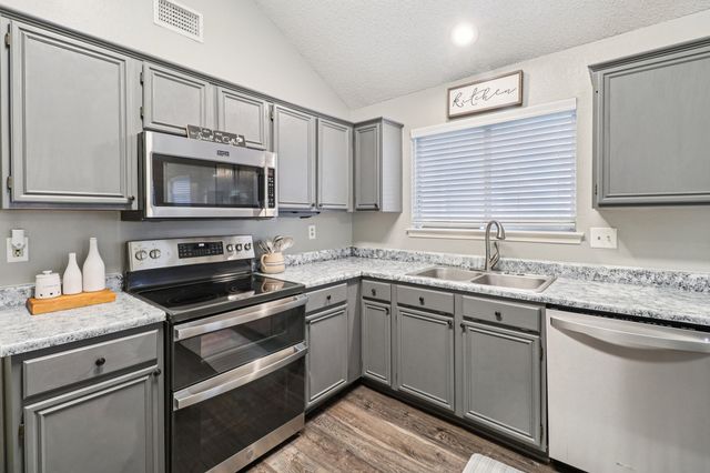 6700 Towerwood Drive, Arlington, TX 76001