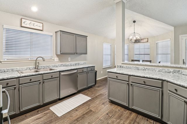 6700 Towerwood Drive, Arlington, TX 76001