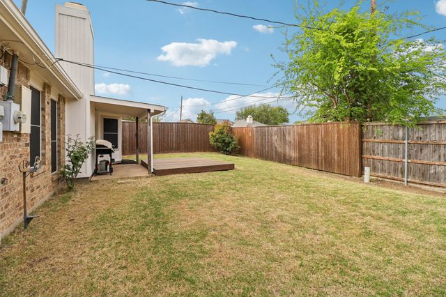 6700 Towerwood Drive, Arlington, TX 76001
