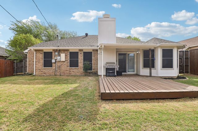 6700 Towerwood Drive, Arlington, TX 76001