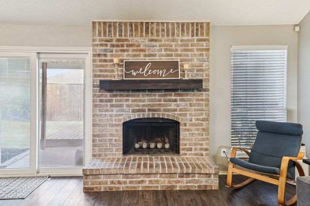 6700 Towerwood Drive, Arlington, TX 76001