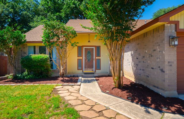 8027 Forest Bridge, Live Oak, TX 78233