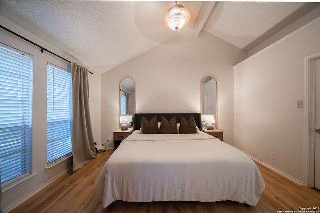 8027 Forest Bridge, Live Oak, TX 78233