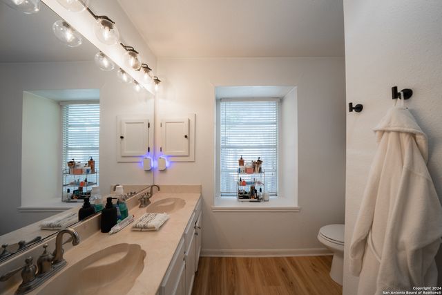 8027 Forest Bridge, Live Oak, TX 78233
