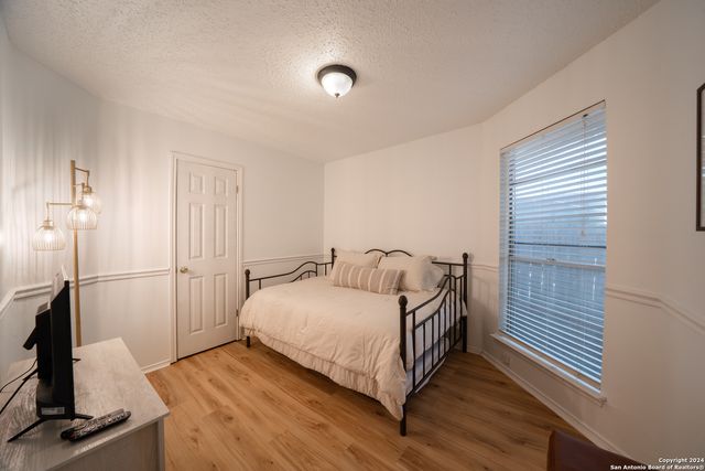 8027 Forest Bridge, Live Oak, TX 78233