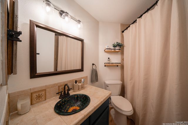 8027 Forest Bridge, Live Oak, TX 78233