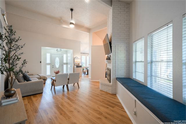 8027 Forest Bridge, Live Oak, TX 78233