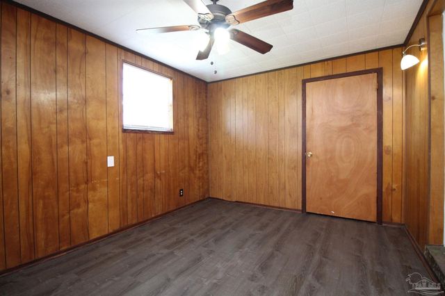 86 S Madison Dr, Pensacola, FL 32505