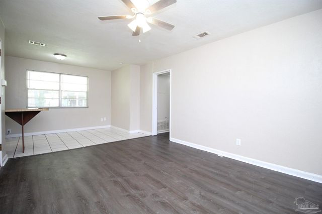 86 S Madison Dr, Pensacola, FL 32505