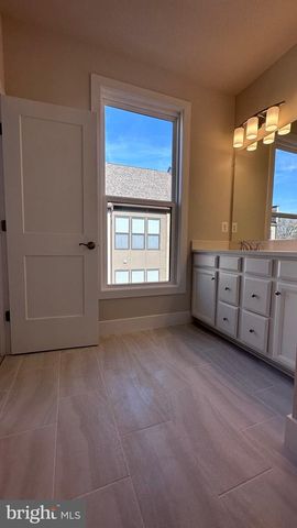 2453 LIBERTY LOOP, Herndon, VA 20171