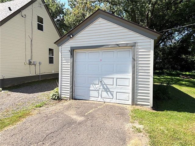 301 W Newton Street, Rice Lake, WI 54868