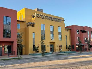 1878 E Walnut Street 201, Pasadena, CA 91107