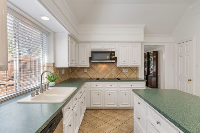 2948 San Simeon Way, Plano, TX 75023