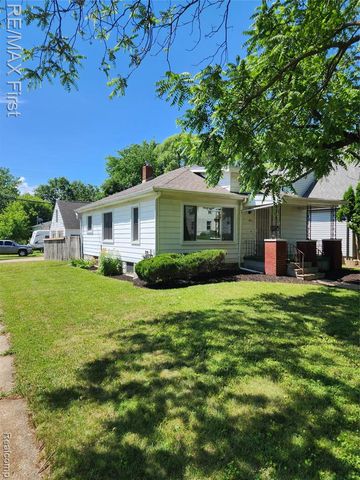 995 Lakeview Street, Waterford, MI 48328