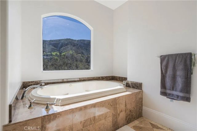 11 Baymare, Bell Canyon, CA 91307