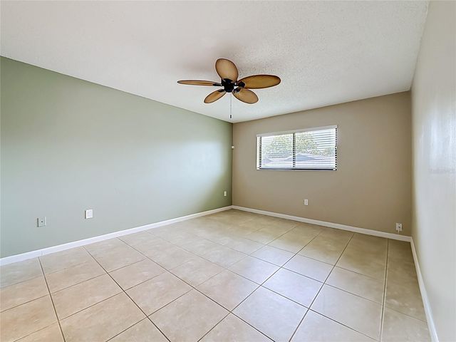 2733 COUNTRYSIDE BOULEVARD 105, Clearwater, FL 33761
