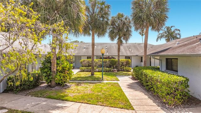 2733 COUNTRYSIDE BOULEVARD 105, Clearwater, FL 33761