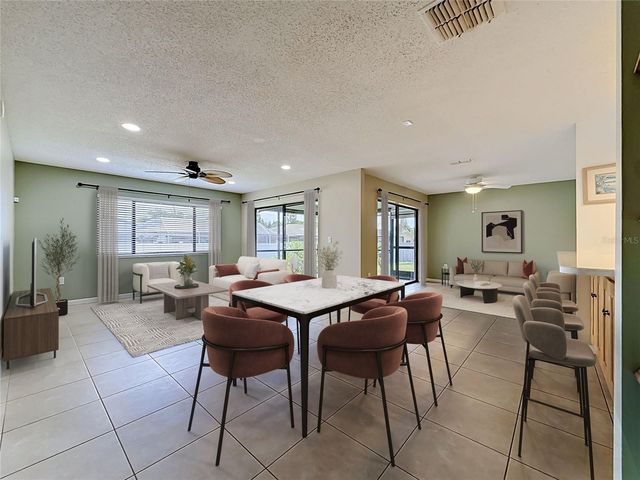 2733 COUNTRYSIDE BOULEVARD 105, Clearwater, FL 33761