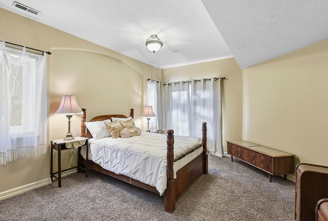 110 N MILLARD Street, Council Bluffs, IA 51503