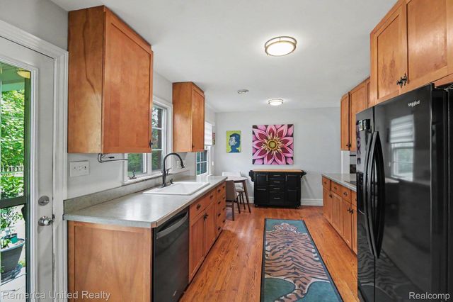 1328 W Ann Arbor Trail, Plymouth, MI 48170