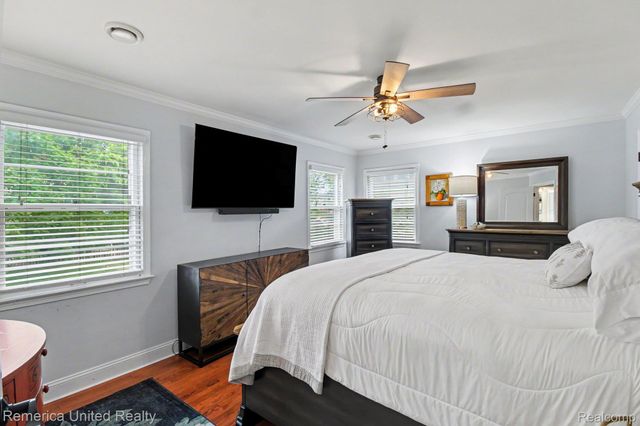 1328 W Ann Arbor Trail, Plymouth, MI 48170
