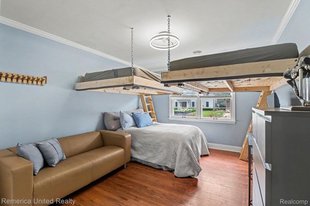 1328 W Ann Arbor Trail, Plymouth, MI 48170