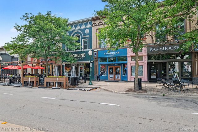 1328 W Ann Arbor Trail, Plymouth, MI 48170