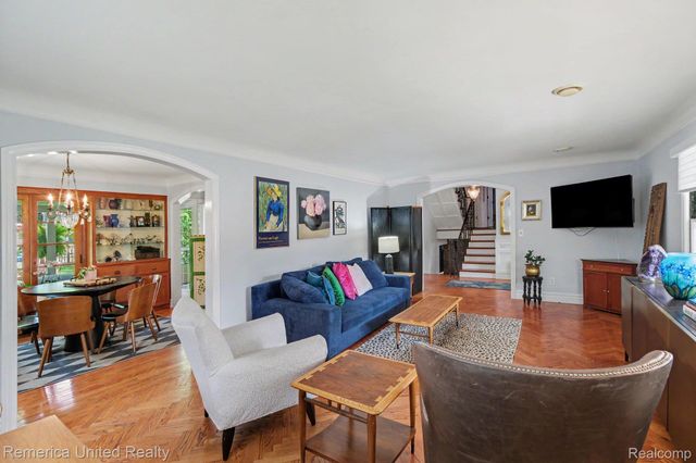1328 W Ann Arbor Trail, Plymouth, MI 48170