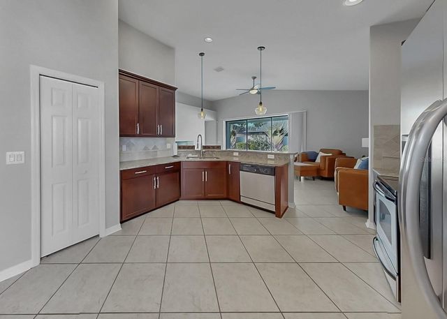 7109 SPINDLE TREE LANE, Riverview, FL 33578